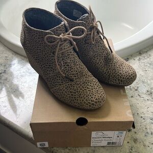 Toms desert wedge cheetah suede printed size 8.5